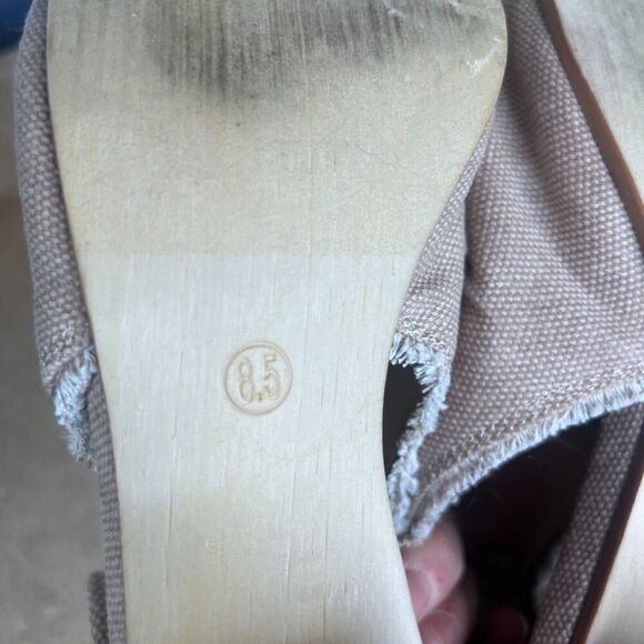 Very G Light Tan Open Toe Cut Out Side Back Zip Chunky Heel Bootie Size 8.5 - Picture 7 of 10